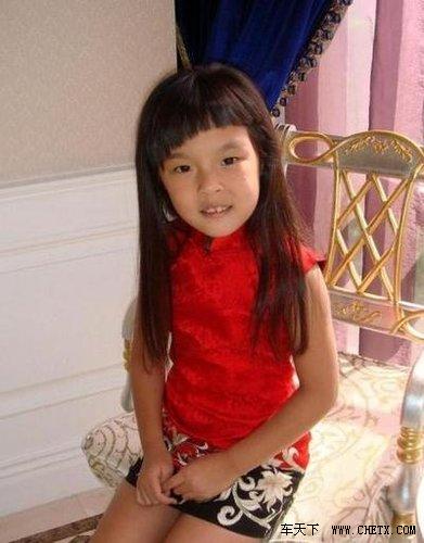 有<em>什么</em>爸就有<em>什么</em>闺女 <em>李咏的女儿</em>豆豆-丰田R