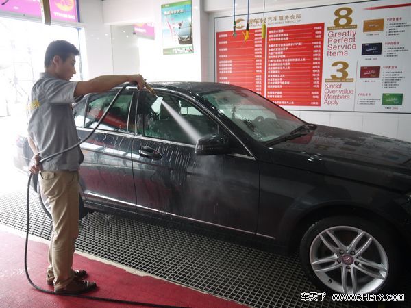 汽车美容:车漆镀膜的好处?做一次镀膜多少钱?